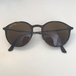 Tortoise Round Light Ray Raybans